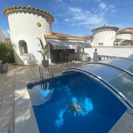 Xalet Amb Piscina Privada Holiday home